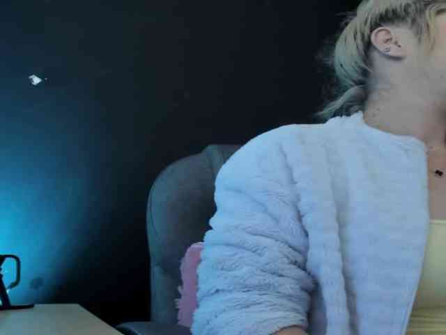 viktoria-davis webcam