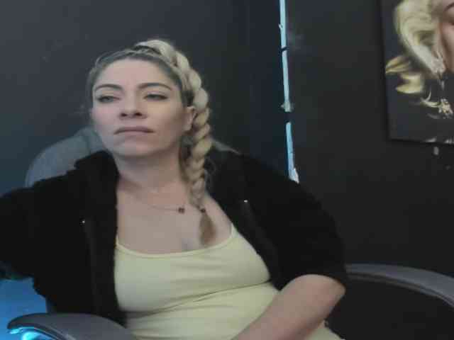 viktoria-davis webcam