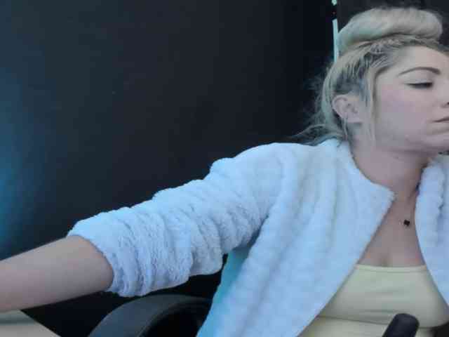 viktoria-davis webcam