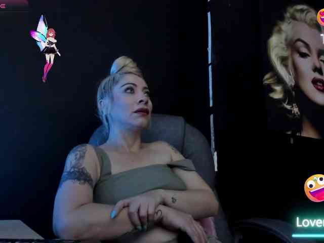 viktoria-davis webcam