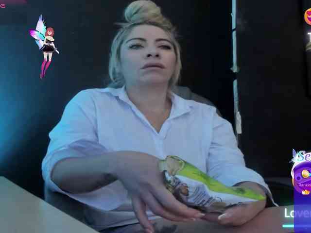 viktoria-davis webcam