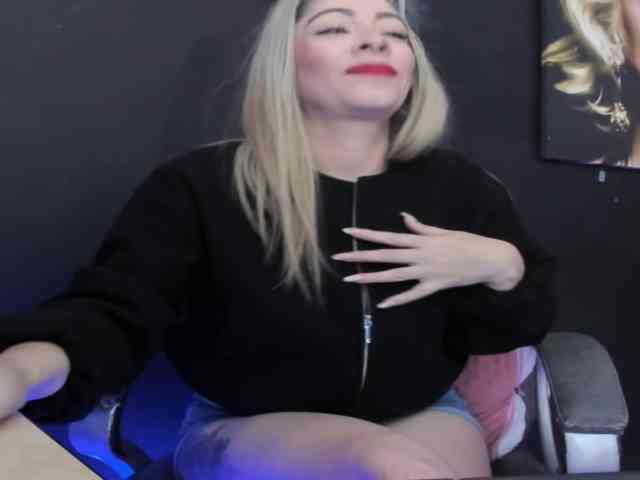 viktoria-davis webcam