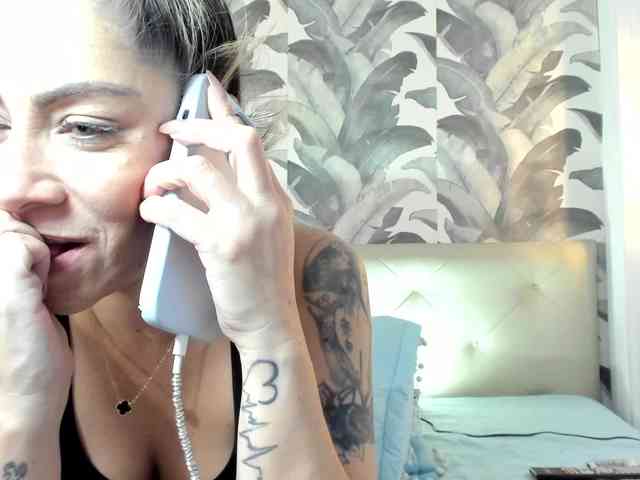 viktoria-davis webcam