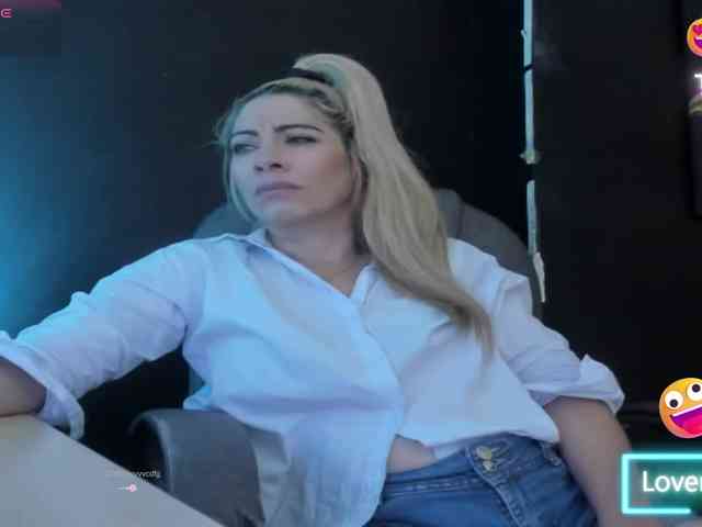 viktoria-davis webcam