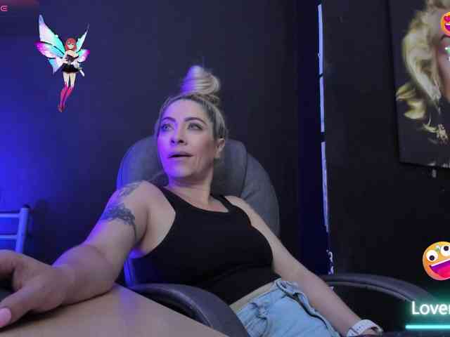 viktoria-davis webcam
