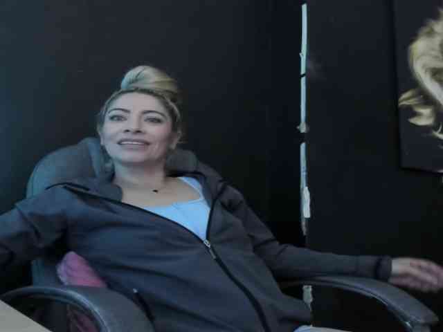 viktoria-davis webcam