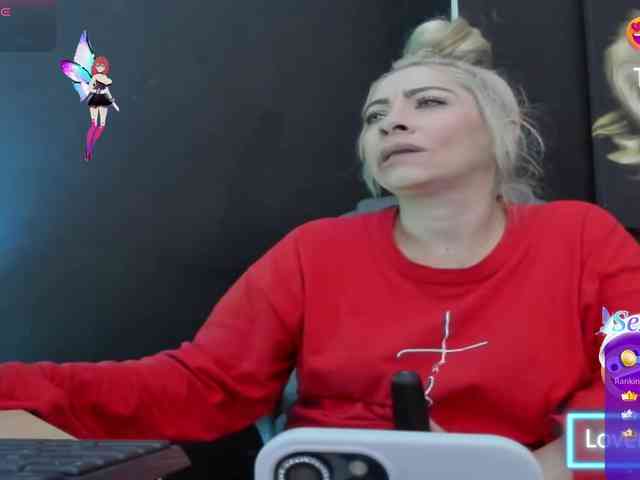 viktoria-davis viktoria-davis