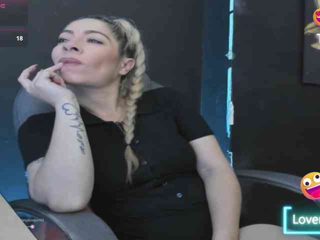 viktoria-davis webcam