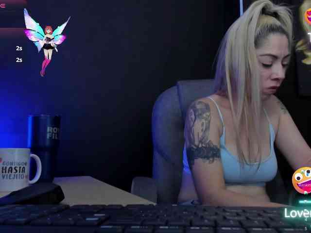 viktoria-davis webcam