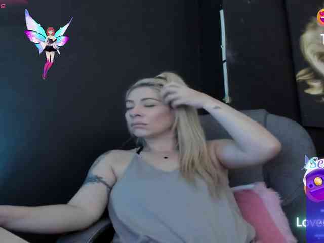 viktoria-davis webcam