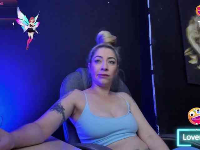 viktoria-davis webcam