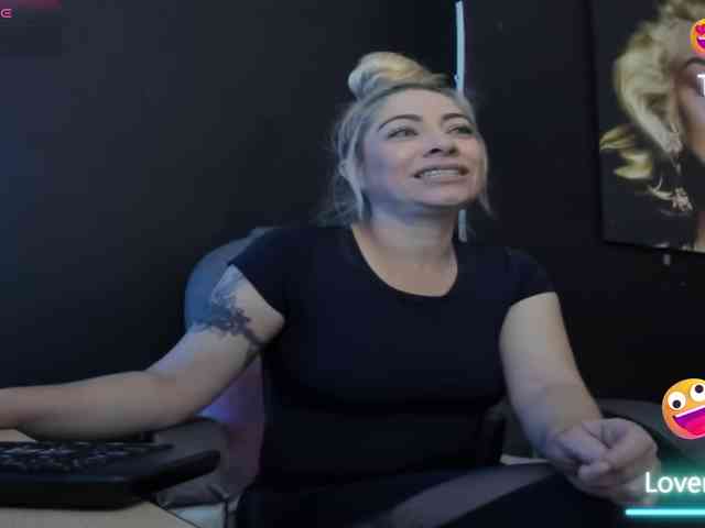 viktoria-davis webcam