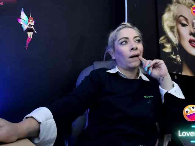 viktoria-davis webcam