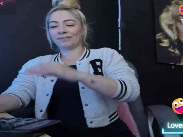 viktoria-davis webcam