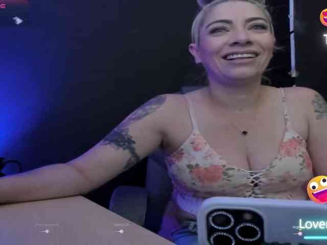 viktoria-davis webcam