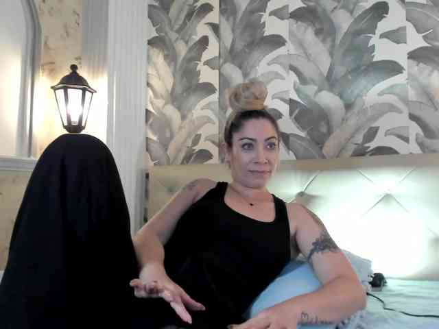 viktoria-davis webcam