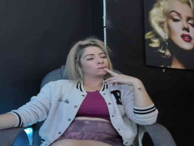 viktoria-davis Live Webcam on BongaCams