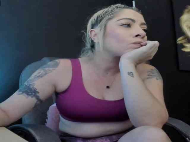 viktoria-davis webcam