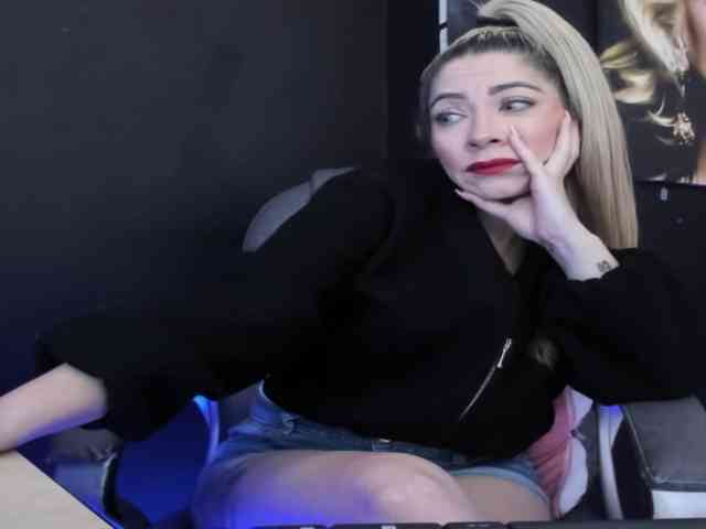 viktoria-davis webcam