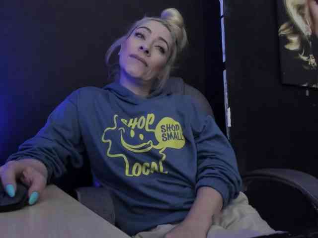 viktoria-davis webcam