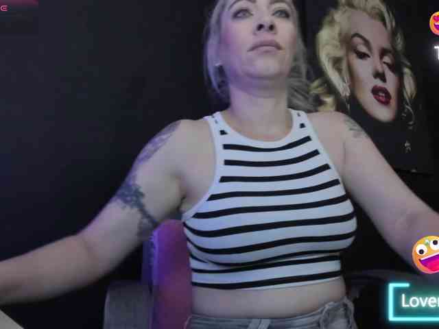 viktoria-davis webcam