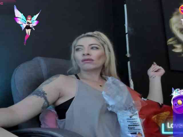 viktoria-davis webcam