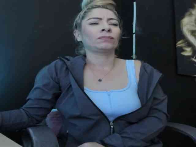 viktoria-davis webcam