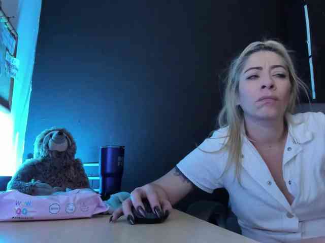 viktoria-davis webcam