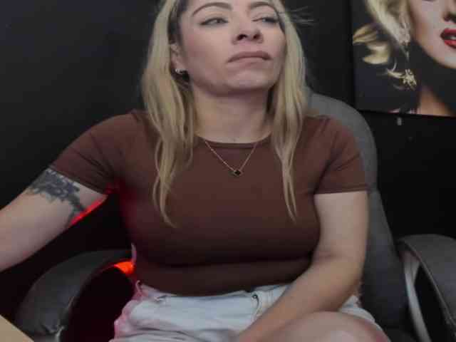 viktoria-davis webcam