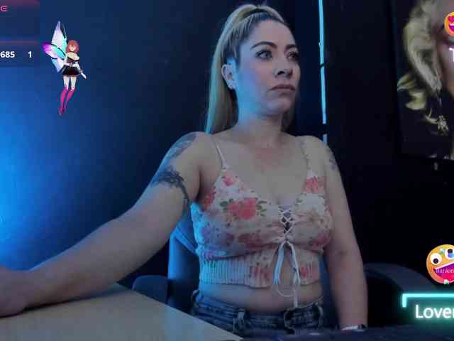 viktoria-davis webcam