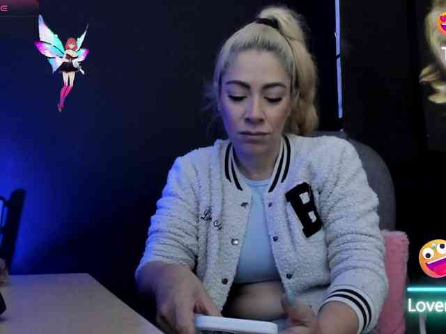 viktoria-davis webcam