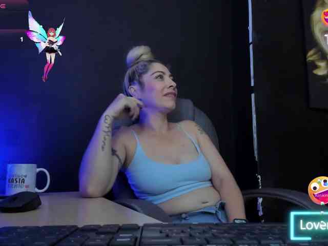 viktoria-davis webcam