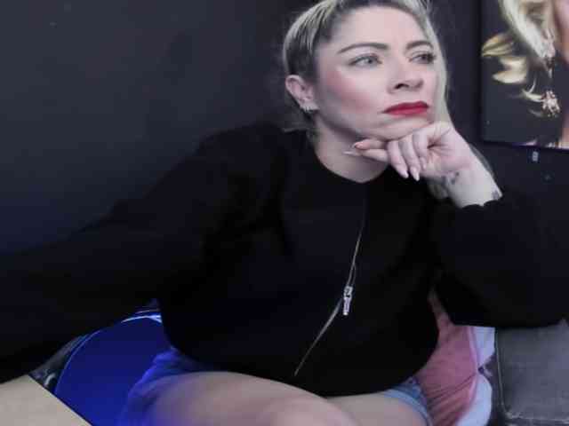viktoria-davis webcam
