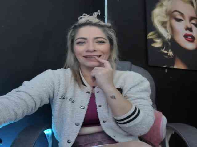 viktoria-davis webcam