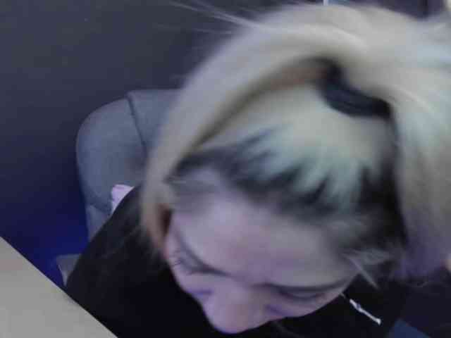 viktoria-davis webcam