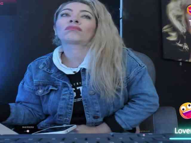 viktoria-davis webcam