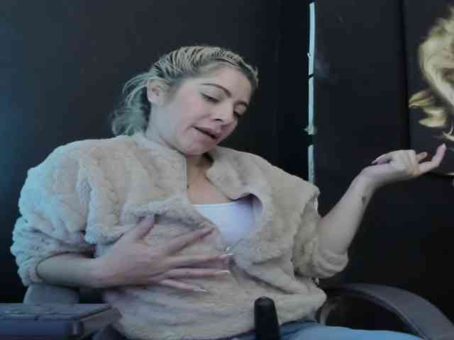 viktoria-davis webcam