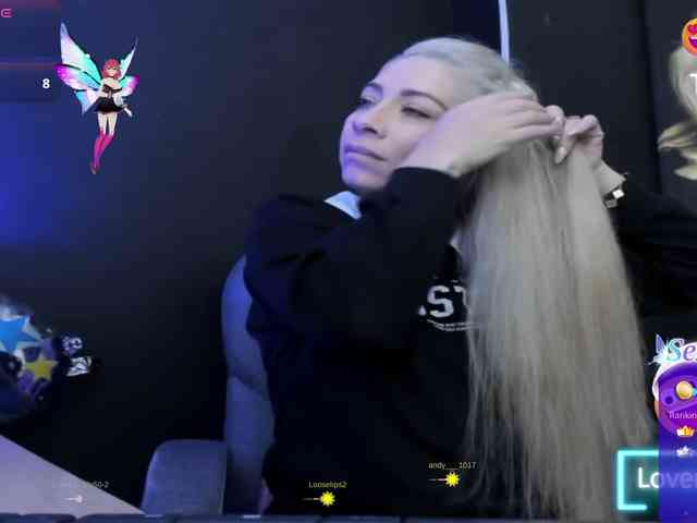 viktoria-davis viktoria-davis