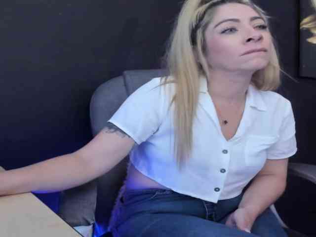 viktoria-davis webcam