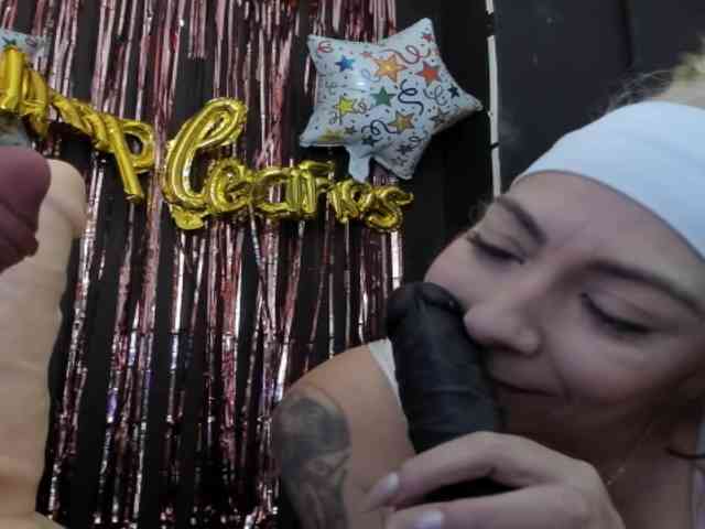 viktoria-davis viktoria-davis