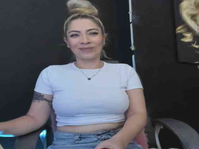 viktoria-davis webcam