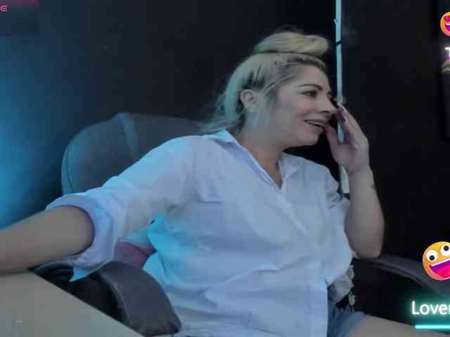 viktoria-davis webcam