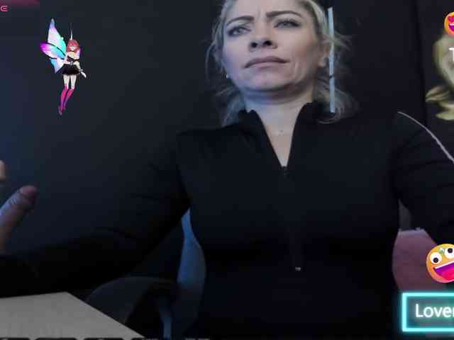 viktoria-davis viktoria-davis