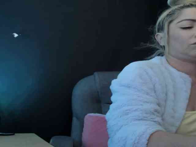 viktoria-davis webcam