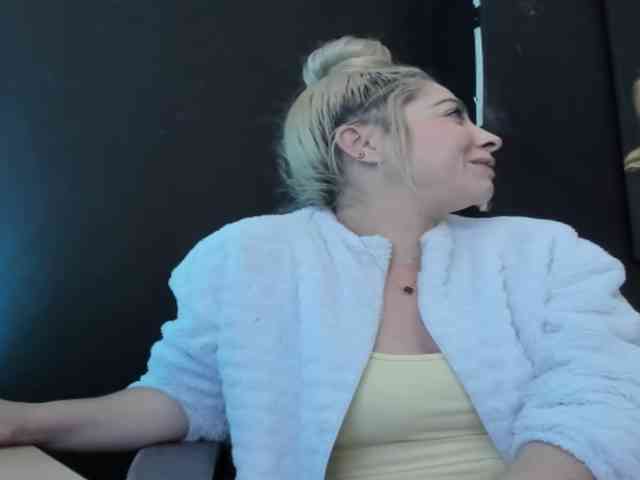 viktoria-davis webcam