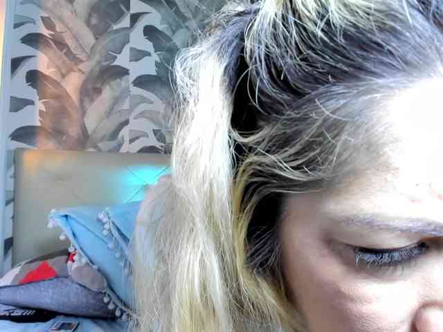 viktoria-davis webcam