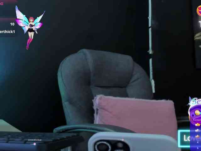 viktoria-davis viktoria-davis