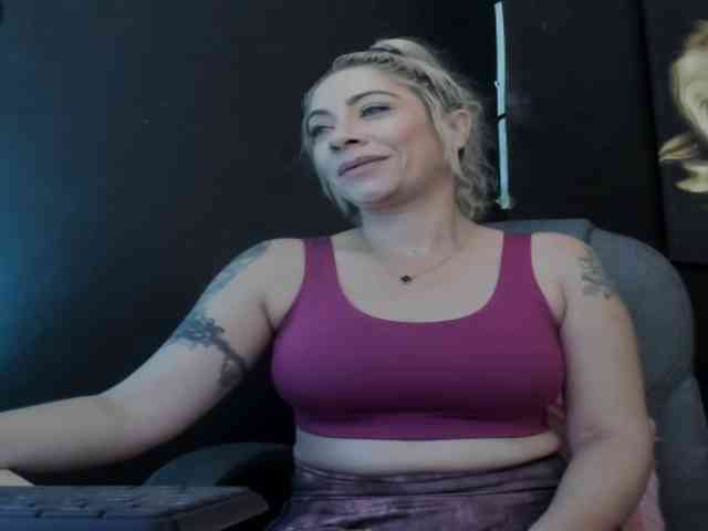 viktoria-davis webcam