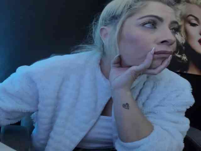 viktoria-davis webcam