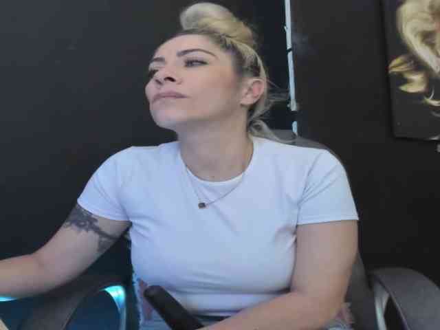 viktoria-davis webcam